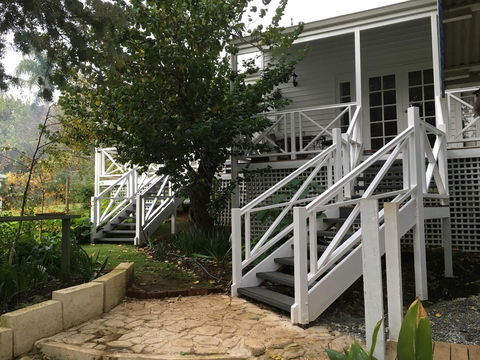 Applegate Lane Chalet - Tourism TAS 5