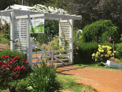 Applegate Lane Chalet - Tourism TAS 3