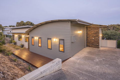12/26 Yallingup Beach Road - Hobart Tourism 1