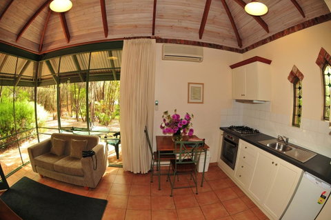 Waterfall Cottages - Tourism TAS 18