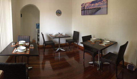 The Royal Dolphin Bed & Breakfast Safety Bay - Hobart Tourism 28