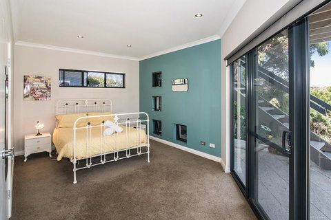Rockpool - Tourism TAS 32