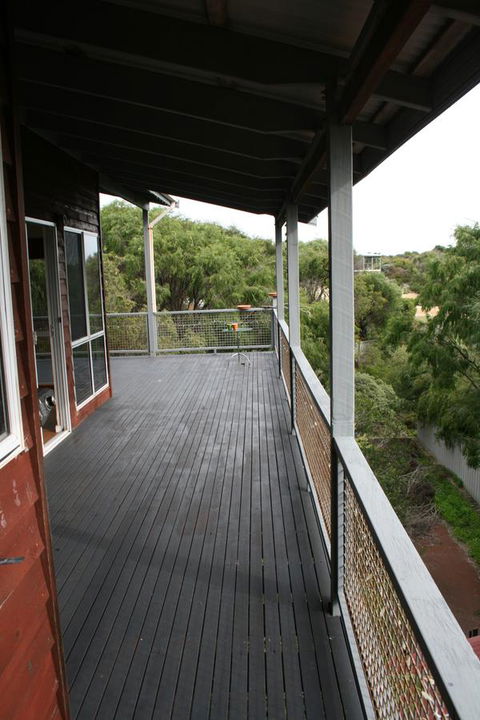 Peppy Beach Ocean Views - Hobart Tourism 7