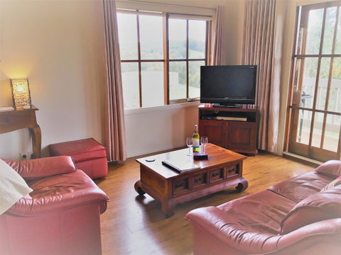 Balingup Highview Chalets - Tourism TAS 7