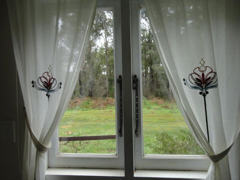 Di's Cabin In Dwellingup - Hobart Tourism 22