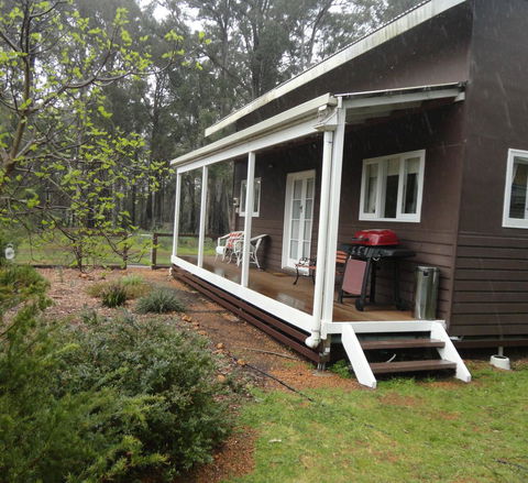 Di's Cabin In Dwellingup - Hobart Tourism 7
