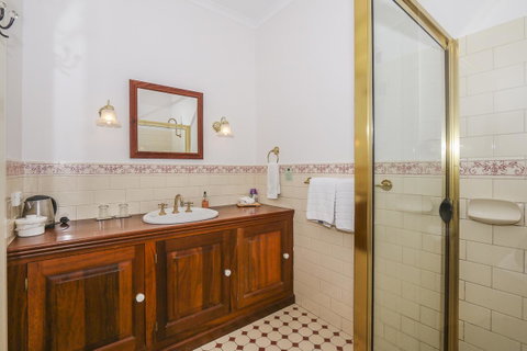 Rosebridge House Bed & Breakfast Adult Retreat - Tourism TAS 20