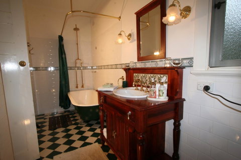 Rosebridge House Bed & Breakfast Adult Retreat - Tourism TAS 35