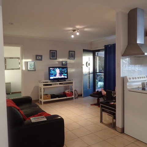 Moore River Cottage - Tourism TAS 3