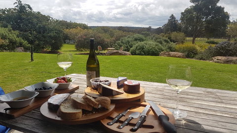 Indoyo Retreat - Tourism TAS 30