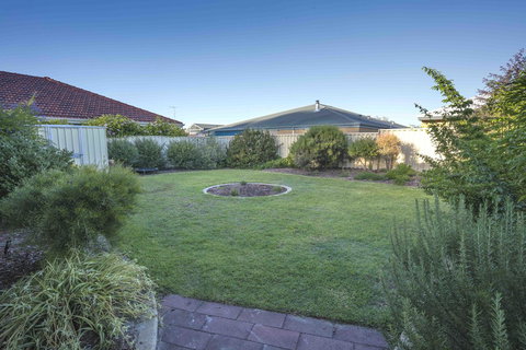 Indoyo Retreat - Tourism TAS 14