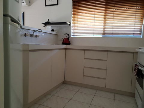 Ocean View Villas - 2 Bedroom Villa In Quiet Complex - Hobart Tourism 4