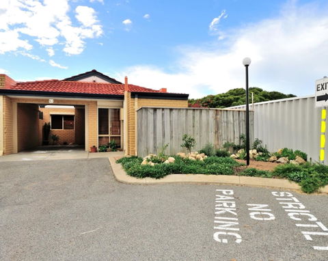 Ocean View Villas - 2 Bedroom Villa In Quiet Complex - Hobart Tourism 11