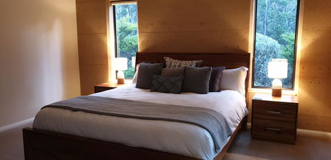 Jarrah Grove Forest Retreat - Tourism TAS 5
