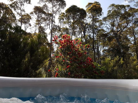 Jarrah Grove Forest Retreat - Tourism TAS 13
