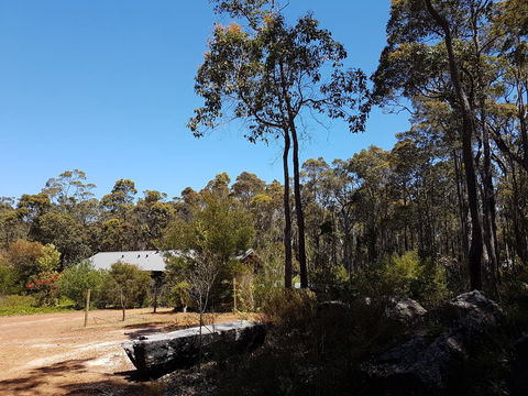 Jarrah Grove Forest Retreat - Tourism TAS 20