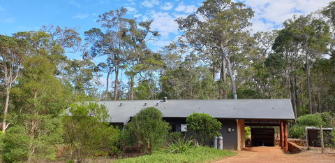 Jarrah Grove Forest Retreat - Tourism TAS 16