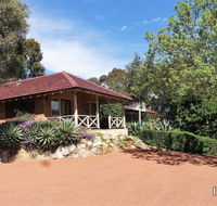 Eleebana Guest House - Tourism TAS