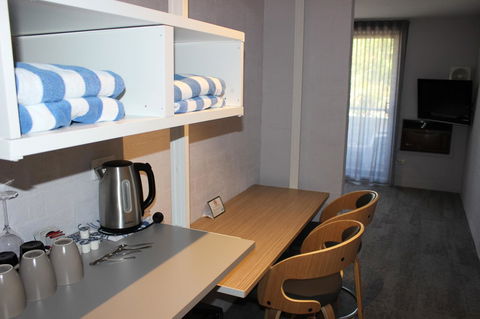 Atrium Hotel Mandurah - Tourism TAS 11