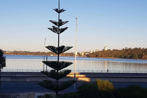 Riverside - Hobart Tourism 19