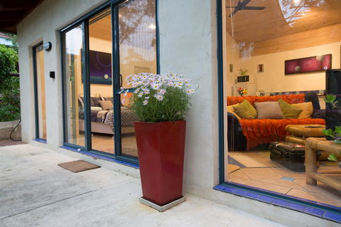 Par La Mer - Hobart Tourism 3