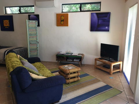 Par La Mer - Hobart Tourism 11