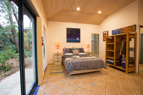 Par La Mer - Hobart Tourism 6