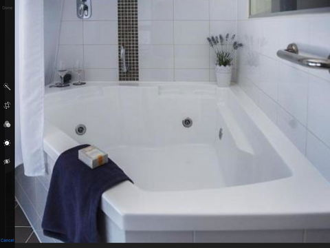 Charming Inner City Apartment - Hobart Tourism 12