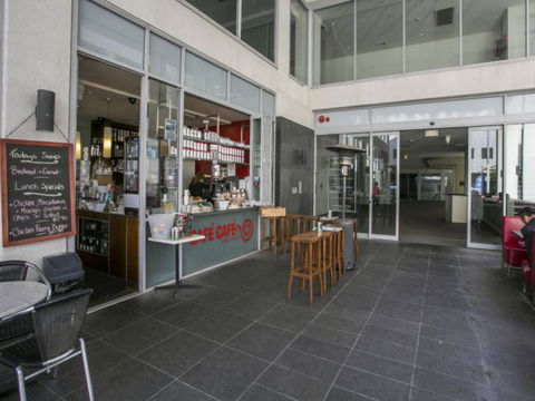 Charming Inner City Apartment - Hobart Tourism 9