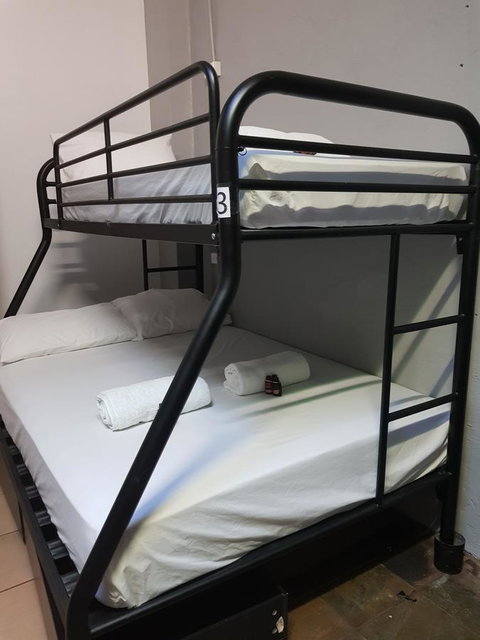 JJ's Backpackers - Tourism TAS 24