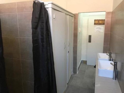 JJ's Backpackers - Tourism TAS 14