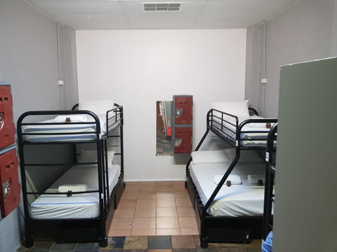 JJ's Backpackers - Tourism TAS 21