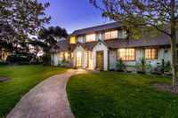 Sienna Estate Lodge And Winery