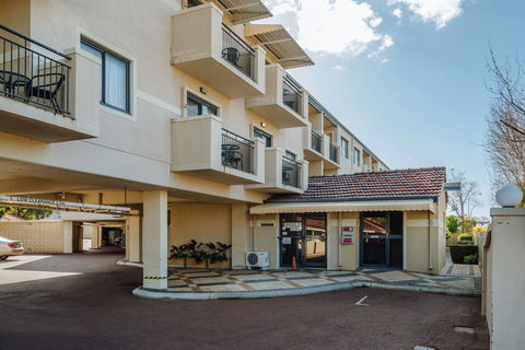 Canning Bridge Auto Lodge - Hobart Tourism 8