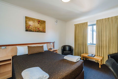 Canning Bridge Auto Lodge - Hobart Tourism 28