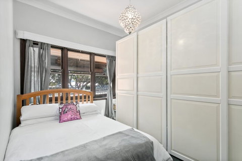 Heart Of Claremont Gem - Free WiFi - Tourism TAS 12