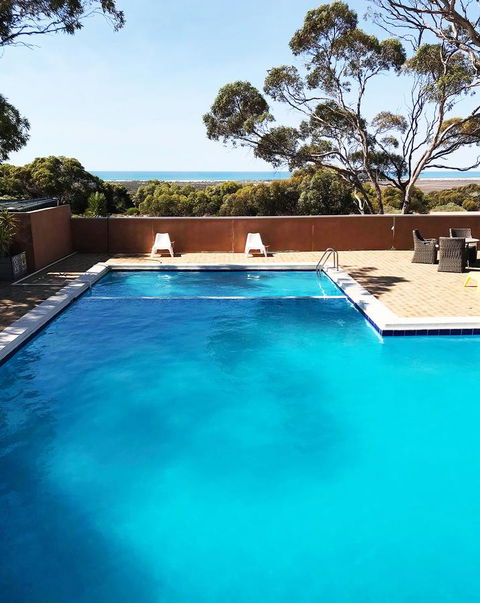 EUCLA MOTOR HOTEL - Tourism TAS 37