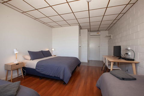 EUCLA MOTOR HOTEL - Tourism TAS 3