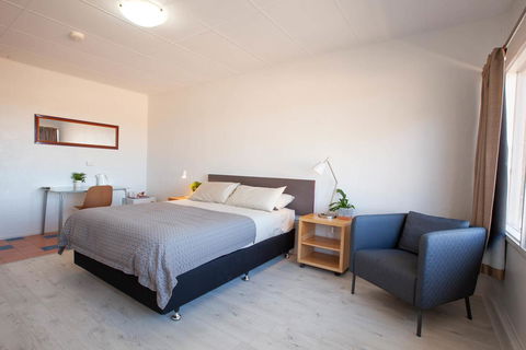 EUCLA MOTOR HOTEL - Tourism TAS 25