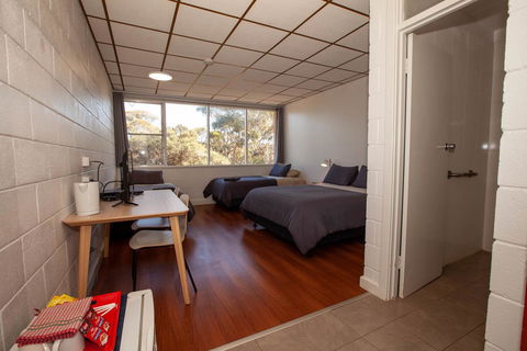 EUCLA MOTOR HOTEL - Tourism TAS 4