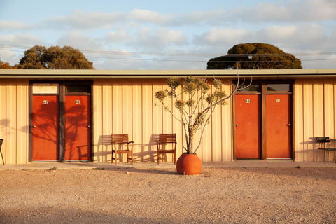 EUCLA MOTOR HOTEL - Tourism TAS 7