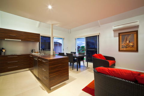 Osprey Holiday Village Unit 103 2 Bedroom - Tourism TAS 4