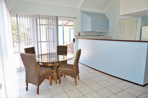 Osprey Holiday Village Unit 120 - Plenty Of Room For A Large Family - Tourism TAS 5