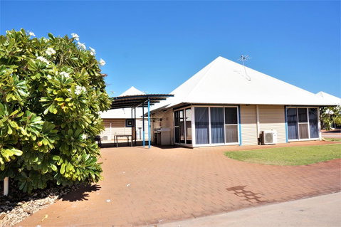 Osprey Holiday Village Unit 120 - Plenty Of Room For A Large Family - Tourism TAS 1