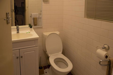 Central Perth Value Apartment - Hobart Tourism 18
