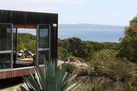 Aqua Views - Tourism TAS 4