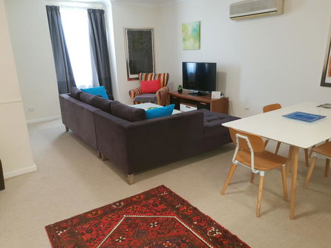 Superb 2 BR East Perth Riverside Apartment Location Comfort And Space 45 - Hobart Tourism 6
