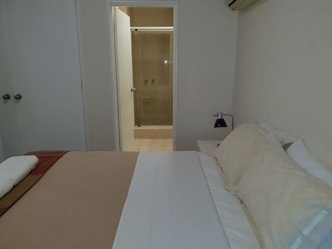 Superb 2 BR East Perth Riverside Apartment Location Comfort And Space 45 - Hobart Tourism 9