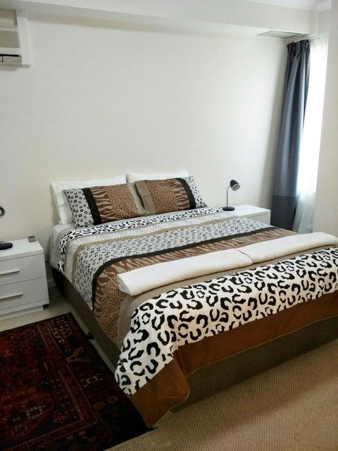 Superb 2 BR East Perth Riverside Apartment Location Comfort And Space 45 - Hobart Tourism 13
