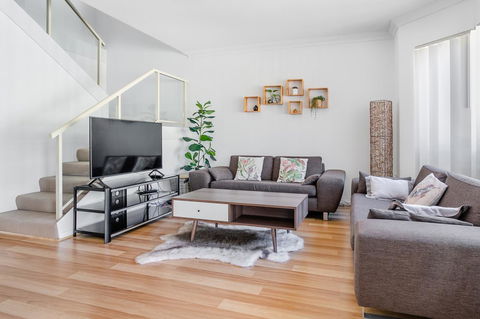 Jane Residence - Hobart Tourism 1